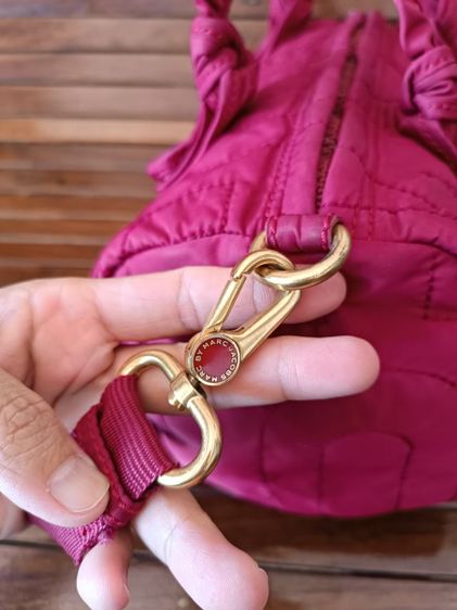 กระเป๋า marc by marc jacob มือสองของแท้ รูปที่ 6