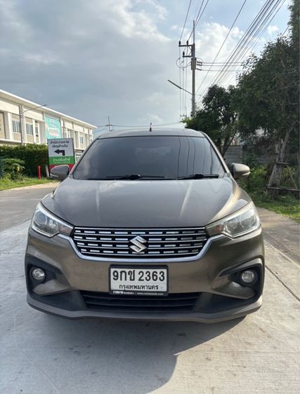 รถ Suzuki Ertiga 1.5 GX สี เทา