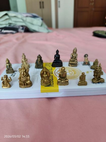 พระกริ่งและรูปหล่อหลวงพ่อ14องค์(ตามรูป)แถมแหวนหลวงปู่ดู่ 100 ปี