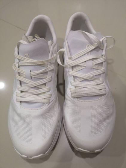 ขายรองเท้า on cloud รุ่น cloudzone (มือสอง)  แท้ รูปที่ 3