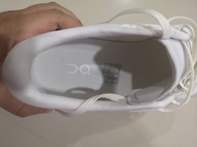 ขายรองเท้า on cloud รุ่น cloudzone (มือสอง)  แท้ รูปที่ 5