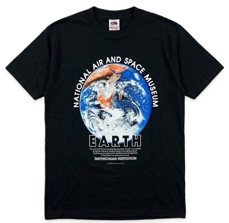 Fruit of the Loom 80's Smithsonian Institution Earth" National Air and Space Museum T-Shirt Made in USA.