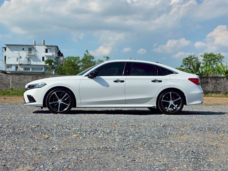 Honda Civic 2022 2.0 eHEV RS Sedan ไฮบริด ไม่ติดแก๊ส เกียร์อัตโนมัติ ขาว รูปที่ 3