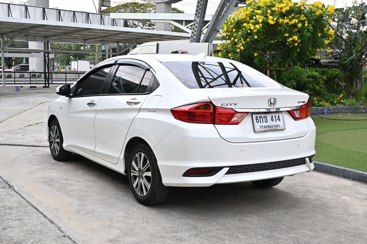 Honda City 2018 1.5 V Plus i-VTEC Sedan เบนซิน ไม่ติดแก๊ส เกียร์อัตโนมัติ ขาว รูปที่ 4