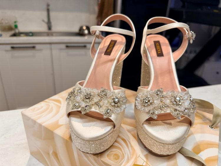 รองเท้า รูปที่ 6