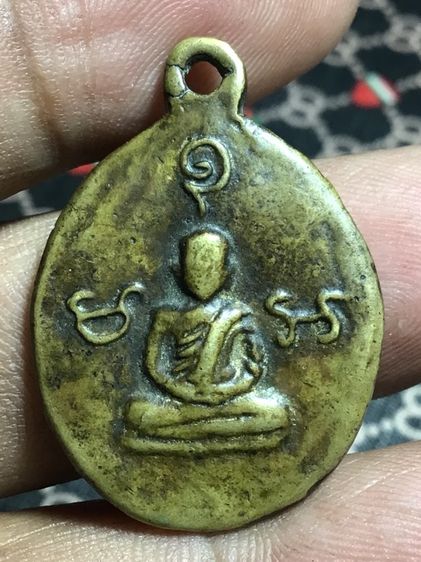 หลวงพ่อเงินวัดห้วยเขน 