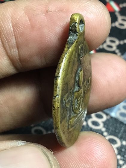 หลวงพ่อเงินวัดห้วยเขน  รูปที่ 5