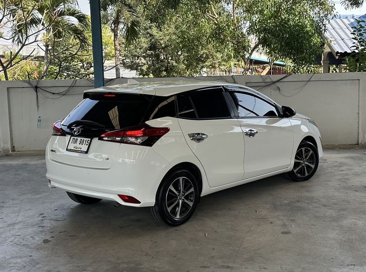 Toyota Yaris 2018 1.2 G Plus Sedan เบนซิน ไม่ติดแก๊ส เกียร์อัตโนมัติ ขาว รูปที่ 2