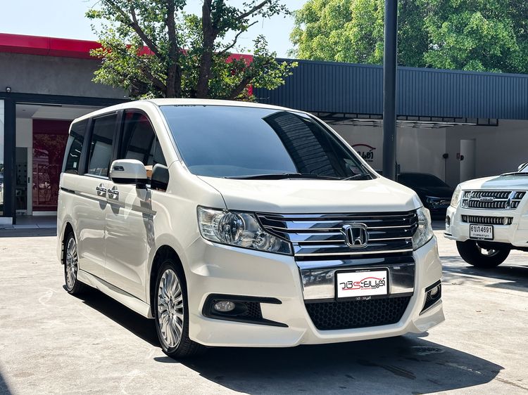 Honda Stepwagon 2013 2.0 JP Utility-car เบนซิน เกียร์อัตโนมัติ ขาว รูปที่ 3