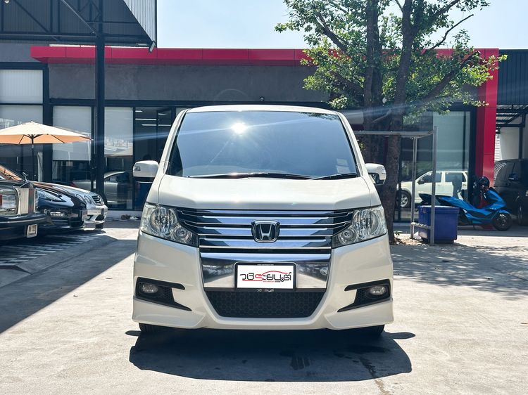 Honda Stepwagon 2013 2.0 JP Utility-car เบนซิน เกียร์อัตโนมัติ ขาว รูปที่ 2
