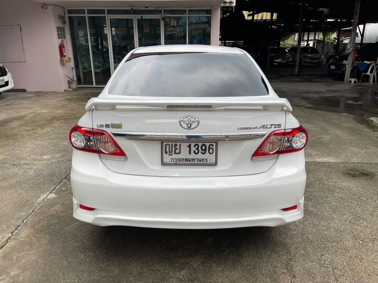 Toyota Yaris ATIV 2011 1.2 E Sedan เบนซิน เกียร์อัตโนมัติ ขาว รูปที่ 4