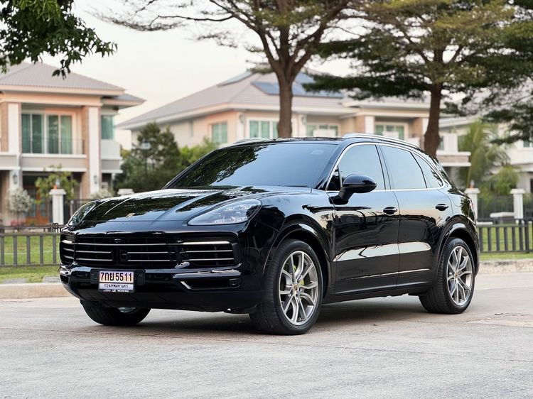 รถ Porsche Cayenne 3.0 V6 Hybrid สี ดำ