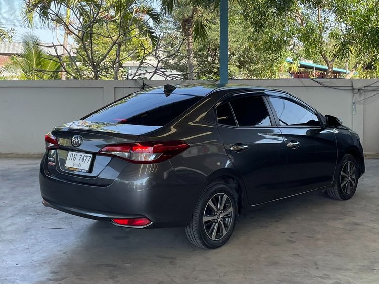 Toyota Yaris ATIV 2020 1.2 High Sedan เบนซิน ไม่ติดแก๊ส เกียร์อัตโนมัติ เทา รูปที่ 2