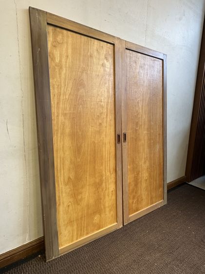 บานประตู บานเลื่อน โครงไม้ยางและแผ่นกลางไม้ MDF สีน้ำตาล รูปที่ 2