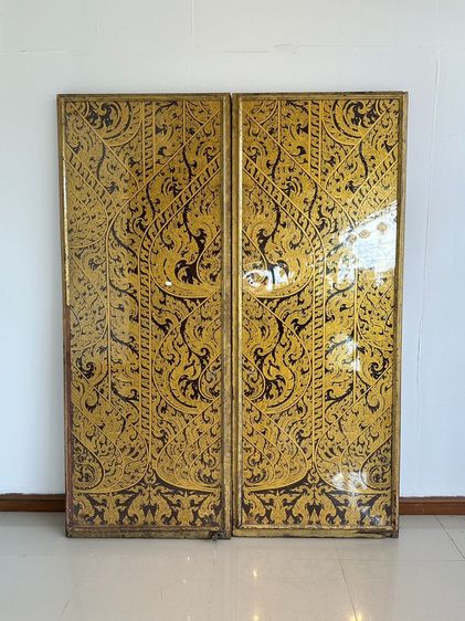 ประตู บานพับ ลวดลายไทยบนไม้อัด ปิดแผ่นอคีลิคใส โครงประตูไม้จริง (แบบที่ 2 ลายไทย 2 ด้าน) 