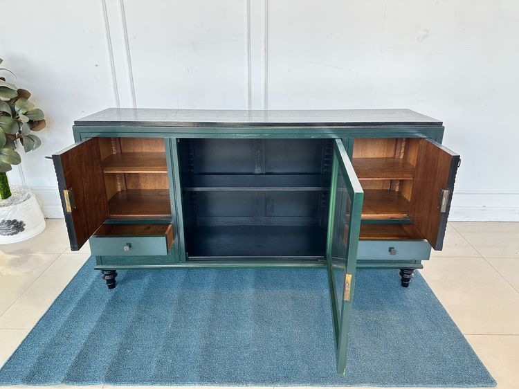 ตู้วางทีวี สไตล์วินเทจ 1 บานเปิดกระจก ชั้นไม้จริง 2 บานเปิดทึบ 2 ลิ้นชัก โครงขาไม้จริง มือจับอลูมิเนียม  รูปที่ 8