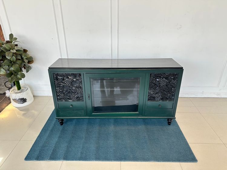 ตู้วางทีวี สไตล์วินเทจ 1 บานเปิดกระจก ชั้นไม้จริง 2 บานเปิดทึบ 2 ลิ้นชัก โครงขาไม้จริง มือจับอลูมิเนียม  รูปที่ 2