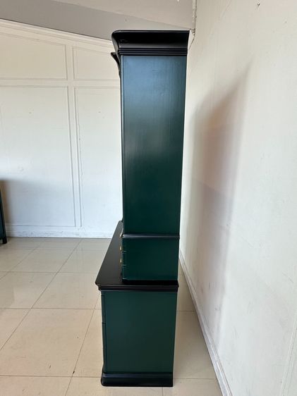 ตู้โชว์ สไตล์วินเทจ 2 บานเปิดกระจก 6 ลิ้นชักเล็ก โครงไม้จริง สีเขียว  รูปที่ 4