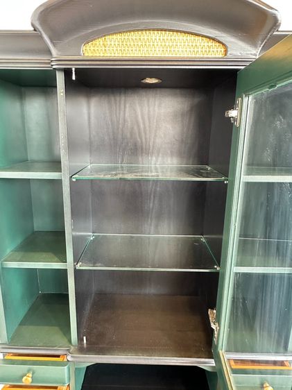 ตู้โชว์ สไตล์วินเทจ 2 บานเปิดกระจก 6 ลิ้นชักเล็ก โครงไม้จริง สีเขียว  รูปที่ 13