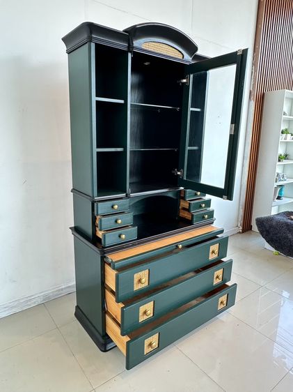 ตู้โชว์ สไตล์วินเทจ 2 บานเปิดกระจก 6 ลิ้นชักเล็ก โครงไม้จริง สีเขียว  รูปที่ 9