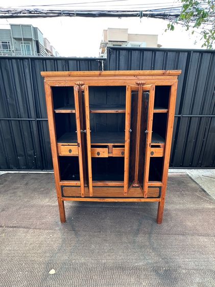 ตู้เก็บของสไตล์วินเทจ 4 บานเปิด ด้านในมี 4 ลิ้นชัก โครงขาไม้จริงทั้งตัวสีน้ำตาล หน้าบานมีลายดิกไม้สไตล์จีน รูปที่ 6