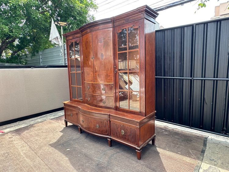 ตู้โชว์ สไตล์วินเทจ 2 บานเปิดกระจก 2 บานเปิดทึบ 5 ลิ้นชัก ชั้นปรับระดับได้ โครงฐานไม้จริงผสมไม้อัด แยกบน-ล่างได้ รูปที่ 3