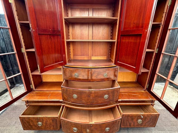 ตู้โชว์ สไตล์วินเทจ 2 บานเปิดกระจก 2 บานเปิดทึบ 5 ลิ้นชัก ชั้นปรับระดับได้ โครงฐานไม้จริงผสมไม้อัด แยกบน-ล่างได้ รูปที่ 10