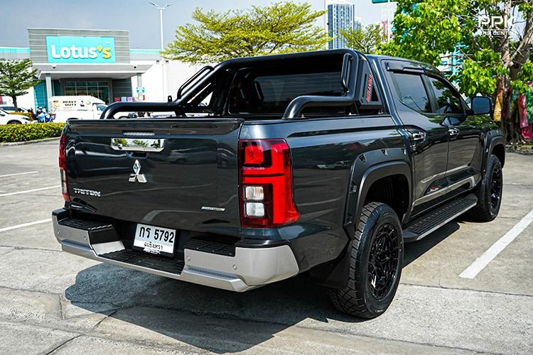 Mitsubishi Triton 2024 2.4 Plus Ultra Pickup ดีเซล ไม่ติดแก๊ส เกียร์อัตโนมัติ เทา รูปที่ 4