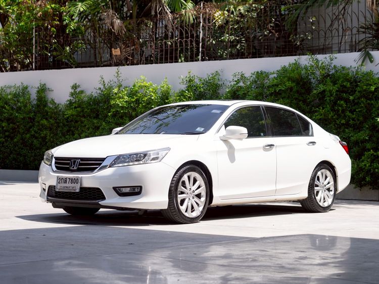 Honda Accord 2014 2.4 Tech Sedan เบนซิน ไม่ติดแก๊ส เกียร์อัตโนมัติ ขาว รูปที่ 3