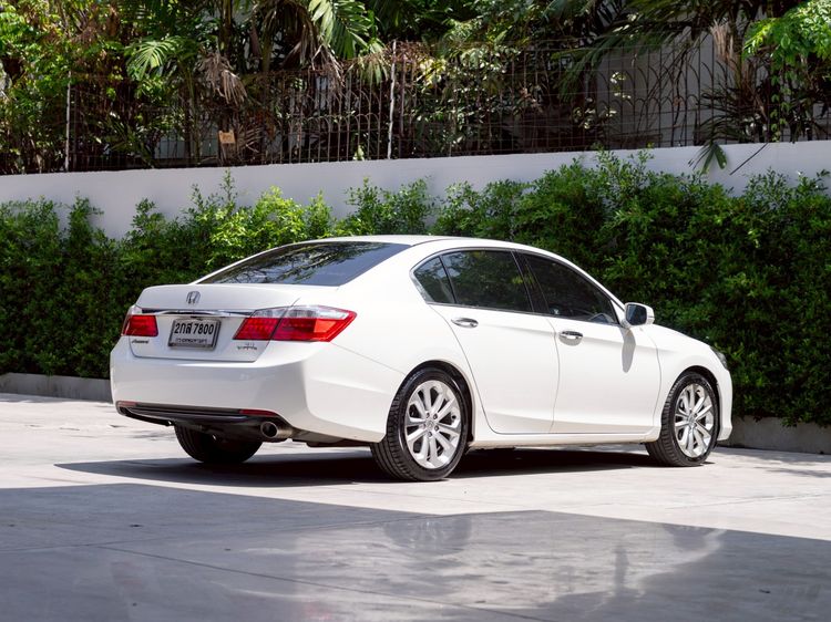Honda Accord 2014 2.4 Tech Sedan เบนซิน ไม่ติดแก๊ส เกียร์อัตโนมัติ ขาว รูปที่ 4