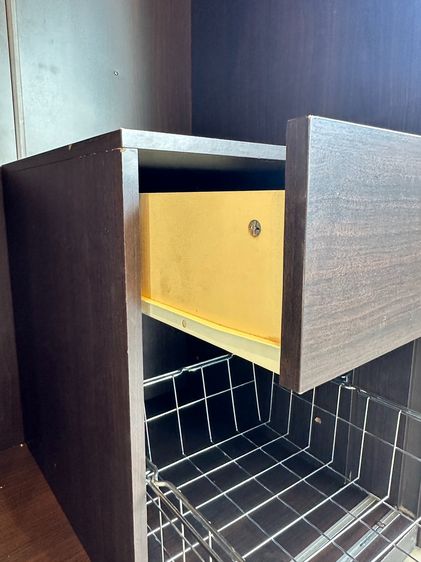 ตู้เสื้อผ้า 2 บานเลื่อน หน้าบานกระจกเงา แบรนด์ KONCEPT   รูปที่ 14