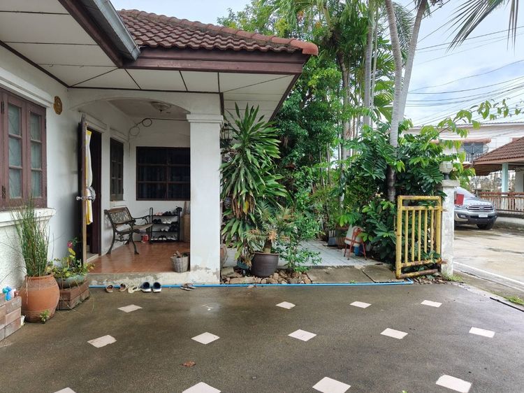 อื่นๆ มีบางส่วน 2010 บ้านเดี่ยว 2 ห้องนอน หมู่บ้าน ศุภาการ ปราณบุรี ประจวบคีรีขันธ์ พื้นที่ 51.2 ตร.ว. (เจ้าของขายเอง) รูปที่ 3