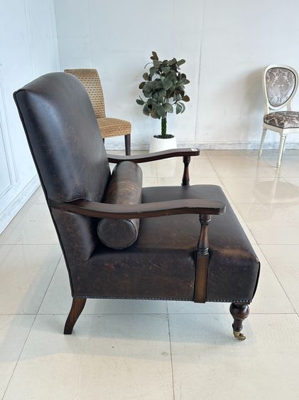 เก้าอี้อาร์มแชร์ สไตล์วินเทจ เบาะหนังแท้สีน้ำตาล รูปที่ 4