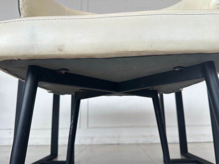 ชุดโต๊ะทานอาหาร 4 ที่นั่ง ท็อปหินสีดำ โครงขาเหล็ก พร้อมเก้าอี้ รูปที่ 17