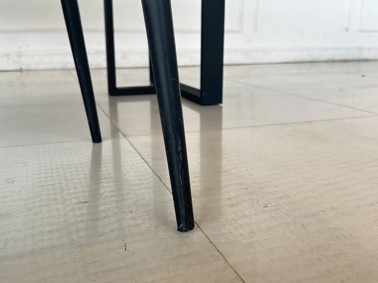 ชุดโต๊ะทานอาหาร 4 ที่นั่ง ท็อปหินสีดำ โครงขาเหล็ก พร้อมเก้าอี้ รูปที่ 18