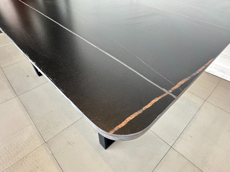 ชุดโต๊ะทานอาหาร 4 ที่นั่ง ท็อปหินสีดำ โครงขาเหล็ก พร้อมเก้าอี้ รูปที่ 5