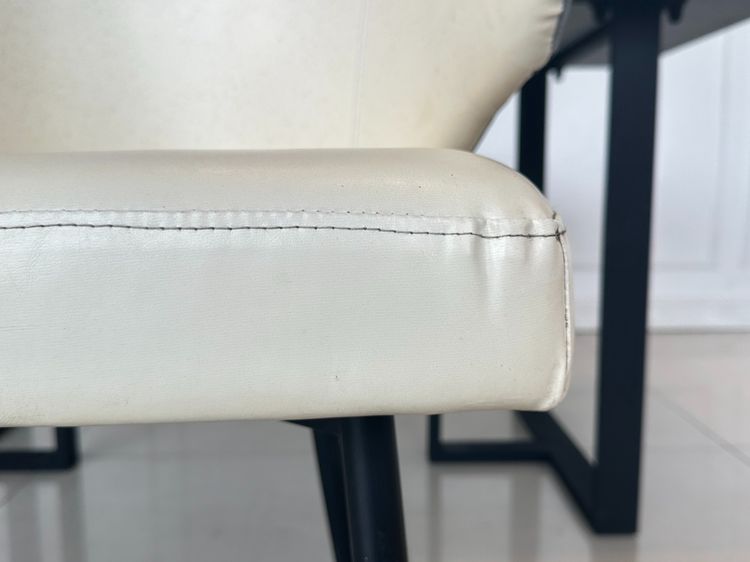 ชุดโต๊ะทานอาหาร 4 ที่นั่ง ท็อปหินสีดำ โครงขาเหล็ก พร้อมเก้าอี้ รูปที่ 16