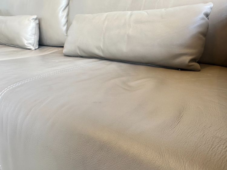 โซฟา 2 ที่นั่ง แบรนด์ AUTHENTIC EST 2013 เบาะหนังแท้ผิวสัมผัส รูปที่ 11