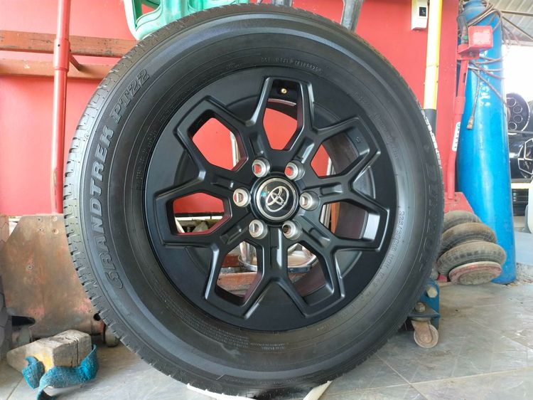 แม็กโตโยต้า ขอบ18  สีเดิม พร้อมยางดันลอปป้ายแดง 256 60 18 ปี25 ยางสวยทุกเส้นตามรูปใส่ revo vigo fortuner รูปที่ 4