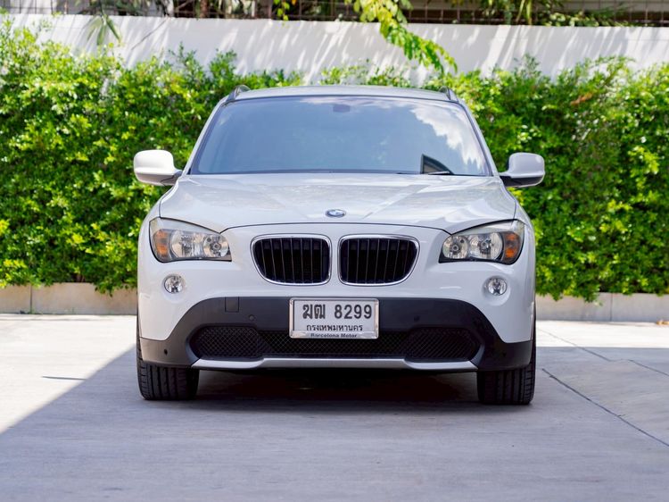 BMW X1 2012 2.0 sDrive18i Utility-car เบนซิน ไม่ติดแก๊ส เกียร์อัตโนมัติ ขาว รูปที่ 2