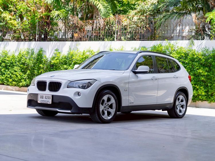 BMW X1 2012 2.0 sDrive18i Utility-car เบนซิน ไม่ติดแก๊ส เกียร์อัตโนมัติ ขาว รูปที่ 3