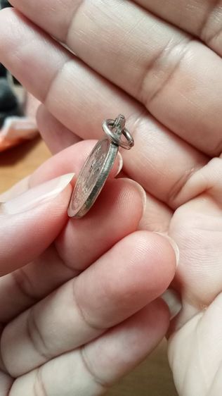 เหรียญหลวงปู่ทวด อ.นอง วัดทรายขาวเสก เสาร์ห้า แรมห้าค่ำ ปัตตานี ปี 37 ปลุกเสก 3 วาระ  กระไหล่เงิน ลงยา รูปที่ 7