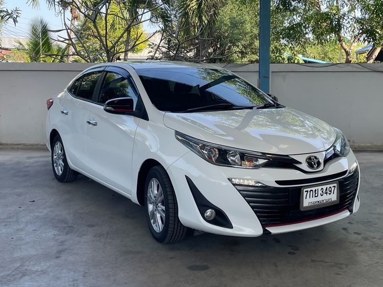 Toyota Yaris ATIV 2018 1.2 S Sedan เบนซิน ไม่ติดแก๊ส เกียร์อัตโนมัติ ขาว รูปที่ 3