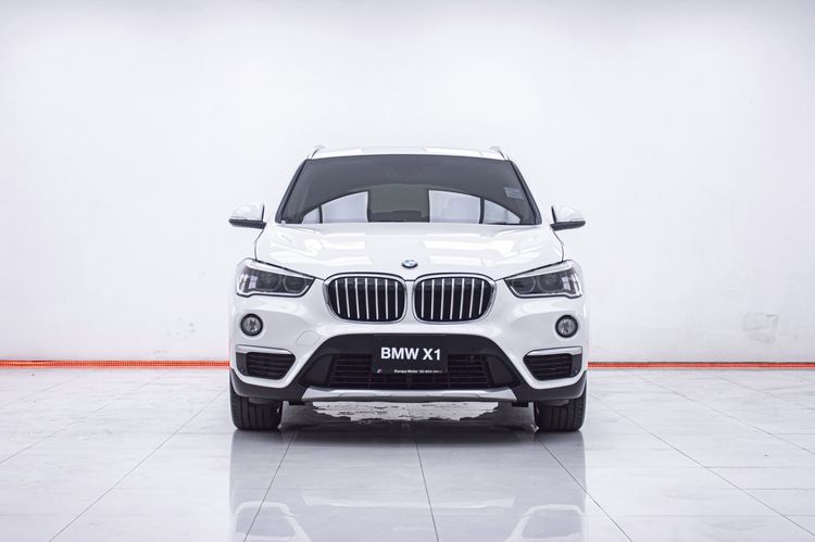 BMW X1 2017 1.5 sDrive18i xLine Utility-car เบนซิน ไม่ติดแก๊ส เกียร์อัตโนมัติ ขาว รูปที่ 4