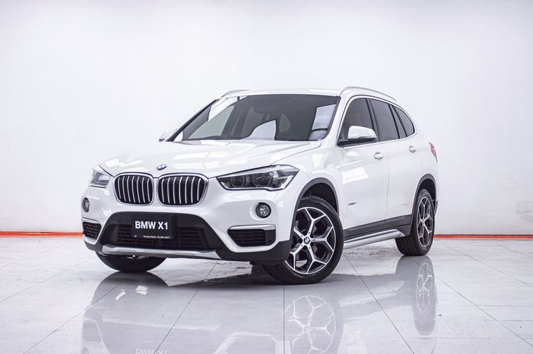 รถ BMW X1 1.5 sDrive18i xLine สี ขาว