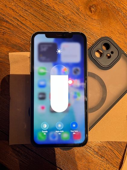 iPhone 11.  3,500฿ รูปที่ 2