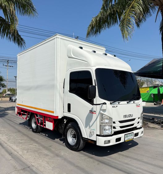 รถ ISUZU NLR 130 แรง ปี 2560 รถห้างแท้(4 ล้อไม่ติดเวลา) ตู้แห้ง ยาว 3.30 กว้าง1.85 ม.  รูปที่ 2