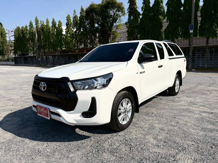 รถ Toyota Hilux Revo Smart Cab 2.4 Mid Z Edition สี ขาว