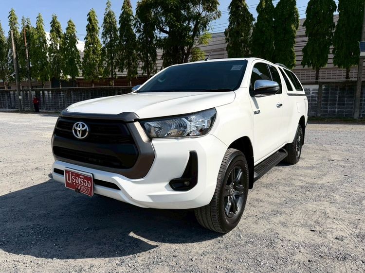 รถ Toyota Hilux Revo Smart Cab 2.4 Entry Prerunner สี ขาว