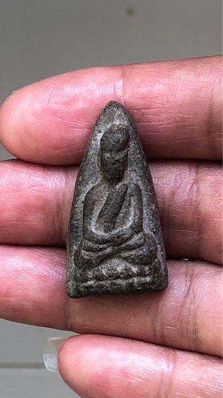 พระหลวงปู่ทวดเนื้อว่าน วัดช้างให้ ปี2497 พิมพ์กลางชะลูด